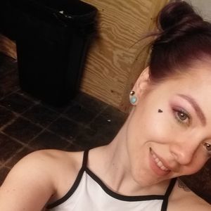 Meet your Posher, Nika